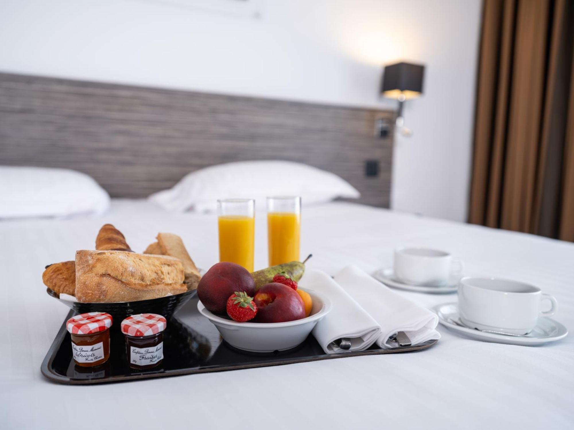 Golden Tulip Hotel