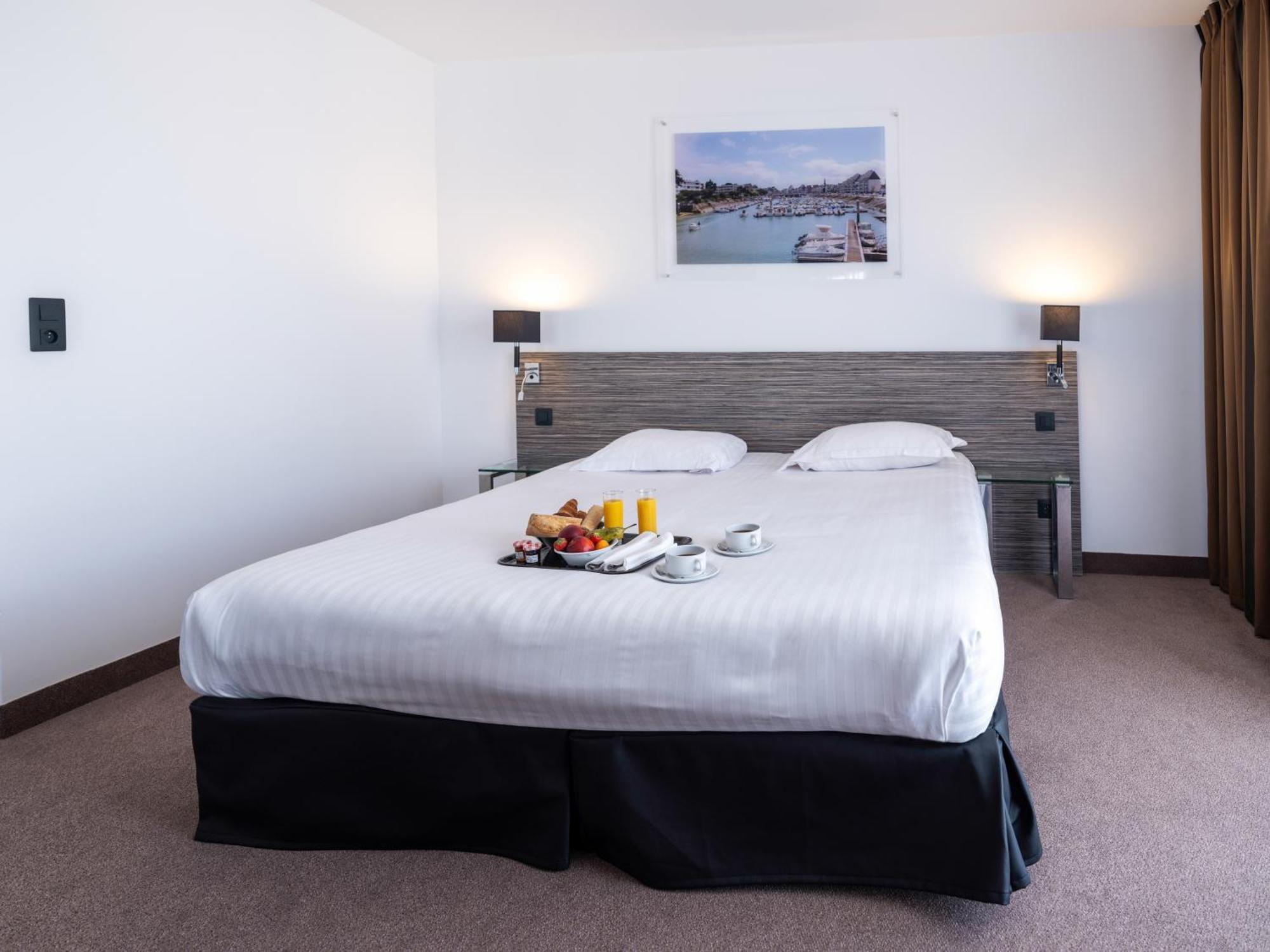 Golden Tulip Hotel 4*